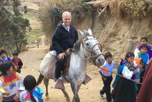 Visita do Papa Leão XIV na comunidade no Peru