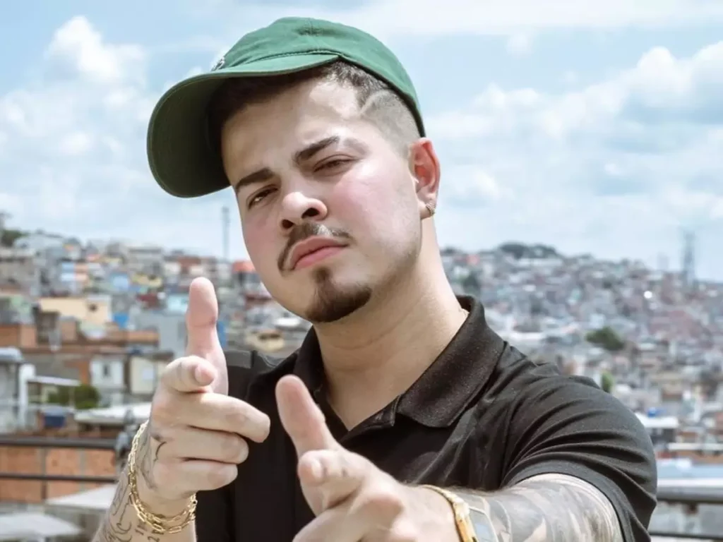 Imagem da publicação Por que as celebridades estão voltando para a Igreja Católica ?